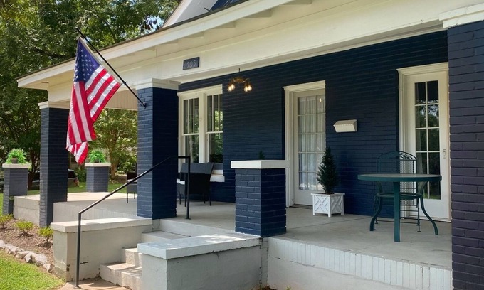 Texarkana House | The Hickory Hill House