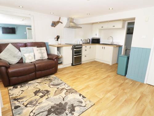 Benllech Apartment | The Hideaway