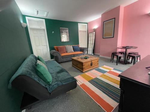 Walkden Apartment | The Hive at 205