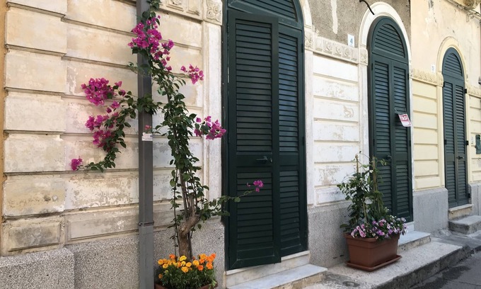 Torre Archirafi House | The house by the sea