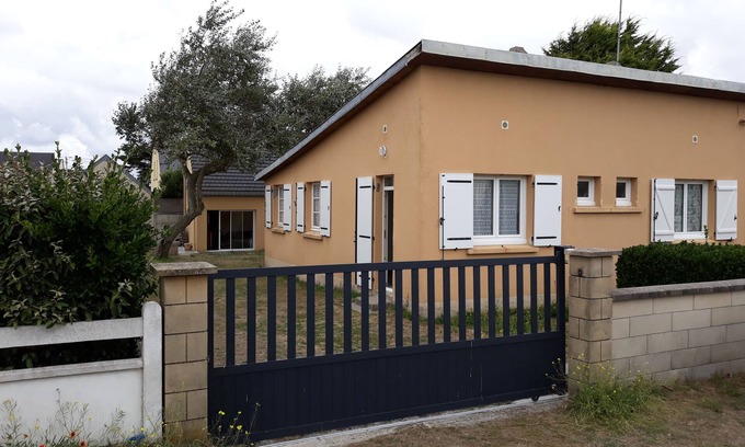 Saint-Germain-sur-Ay House | The house by the sea