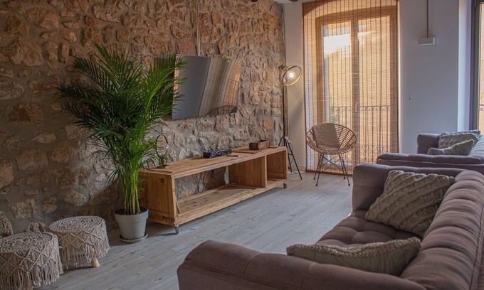 Balaguer Apartment | The House of the Miracle. Floor 2; 4 bedrooms.