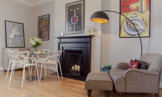 New Town Apartment | The ideal Edinburgh city-centre apartment for sophisticated travellers with free parking