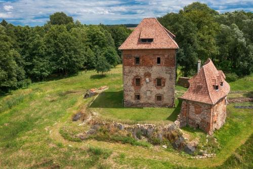 Szprotawa Bed & Breakfast | The knight's castle Zamek Rycerski B&B