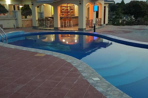 Mwanza Cabin | The Lahe Hotels