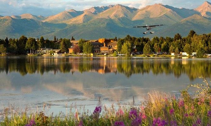 Anchorage Hotel | The Lakefront Anchorage