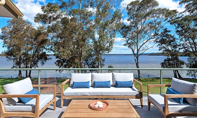 St. Georges Basin House | The Landing: Waterfront luxury + private boat ramp