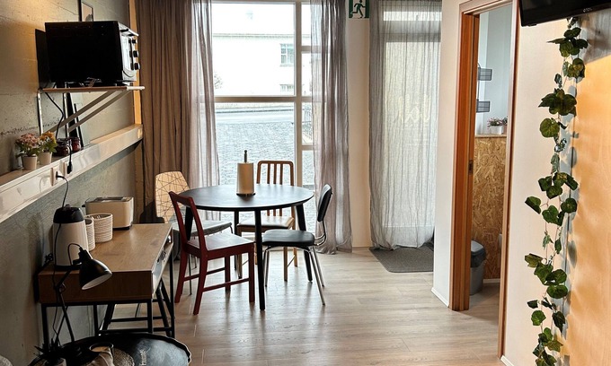 Innri-Njarthvik Apartment | The Little Guesthouse Downtown - A beautiful family studio