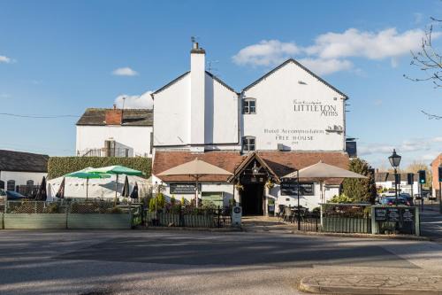 Penkridge Hotel | The Littleton Arms