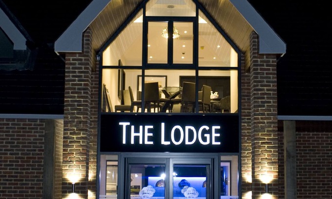 Kingswood Hotel | The Lodge at Kingswood