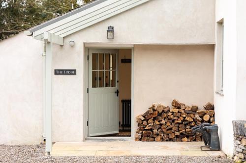 Newby Bridge House | The Lodge