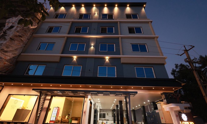 Srikalahasti Hotel | THE LOTUS PARK