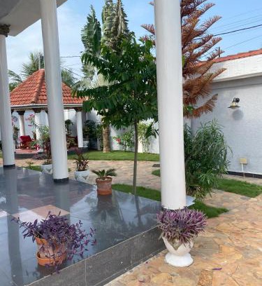 Lome Villa | The Manor