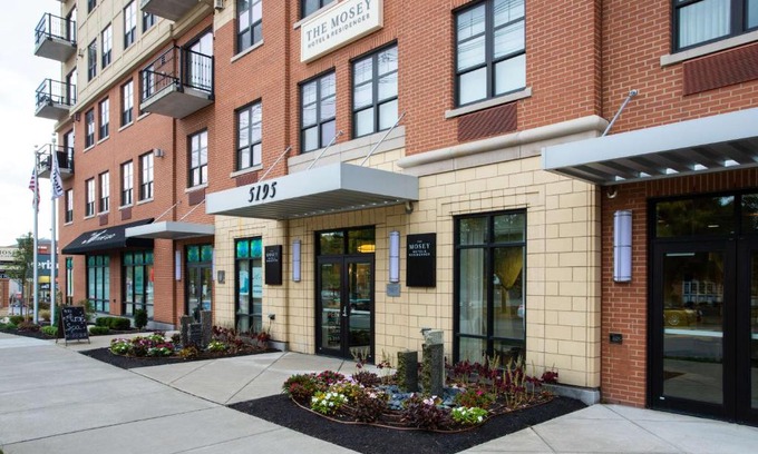 Williamsville Hotel | The Mosey Buffalo Williamsville Tapestry Collection Hilton