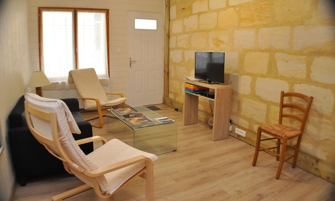 Lormont House | the old cottage Lormont right side against Bordeaux - Furnished 3 stars.