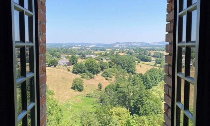 Sainte-Suzanne-and-Chammes House | The Passe-Muraille bed and breakfast
