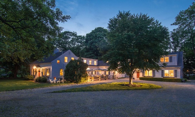 East Orleans Bed & Breakfast | The Parsonage Inn