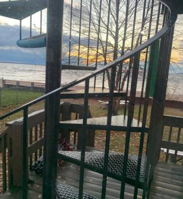 Sylvan Beach House | " The Penthouse" Historic Oneida Lakefront Condo 5