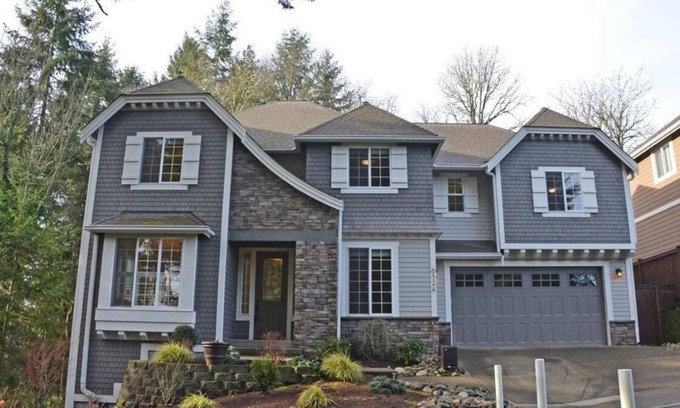 Lakewood Apartment | The Perfect Cozy, Convenient and Charming Room in University Place, WA