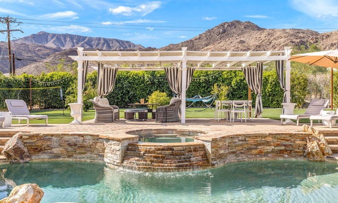 Palm Desert Villa | The Quail a Modern Desert Oasis with 16 Beds sleeps 23 Guests