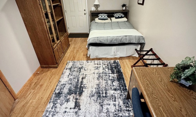 Craig Apartment | The Queen Mini Suite A