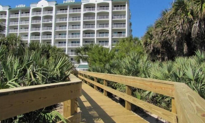Cocoa Beach Resort | THE RESORT AT COCOA BEACH - Ocean Front