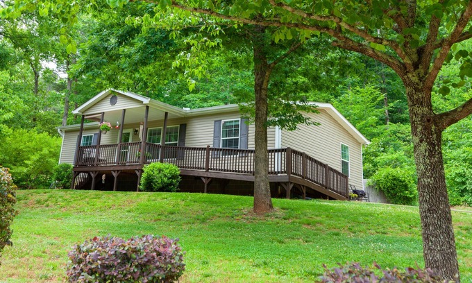 Travelers Rest Cottage | The Retreat in the Woods, Travelers Rest, SC