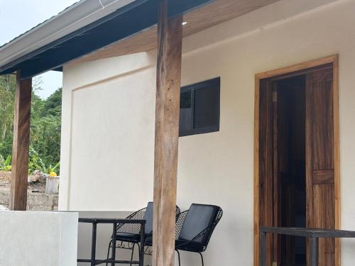 Blue Mountains National Park Villa | The Ridge-Coconut Cottage