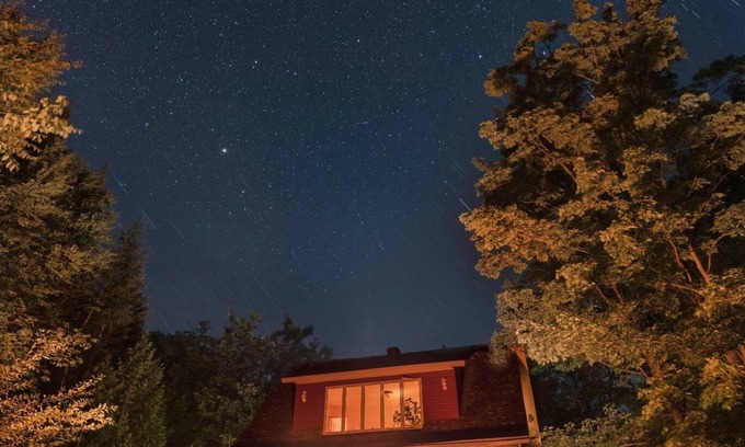 Amherst Ski Chalet | The Ridge near the lake