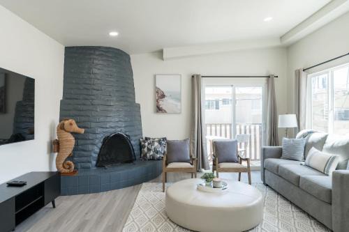 Beach Barber Tract House | The Rosemont IV - La Jolla Luxury