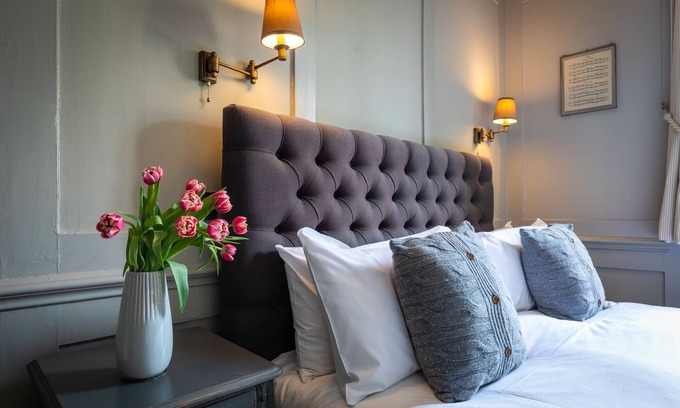 Mickleham Hotel | The Running Horses