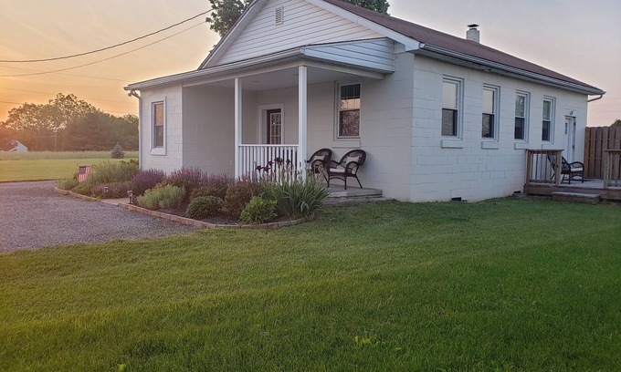 Gettysburg House | The School House of Gettysburg, rural setting close to main attractions