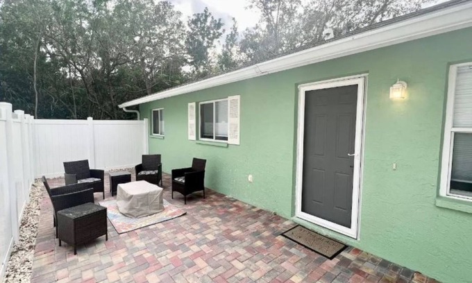 Palmetto House | The Seascape - a respite in paradise! Enjoy full resort amenities