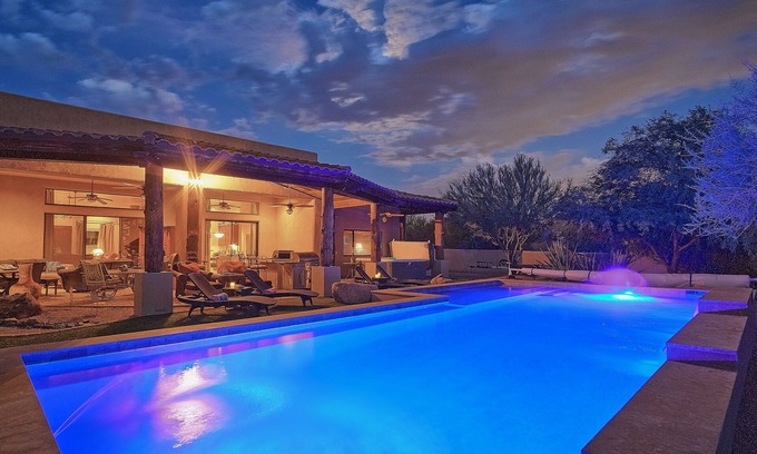 Canyon Ridge Estates House | THE SPA HOUSE AND GOLF RETREAT + 12 BEDS + HEATED POOL + 2 HOT TUBS + AMENITIES
