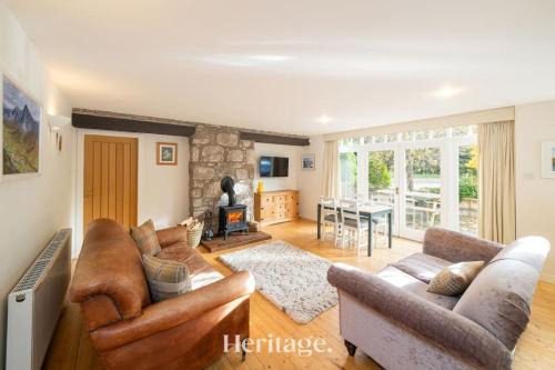 Aboyne House | The Stables Cottage, Aboyne, Peaceful Stay in Royal Deeside