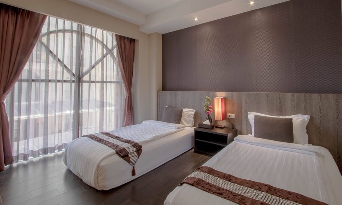 Bang Lamphu Lang Hotel | The Star of Sathorn