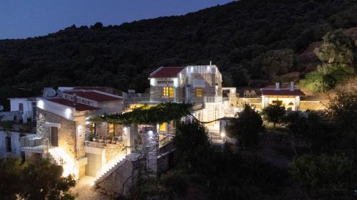 Kantanos-Selino Apartment | The Stone House