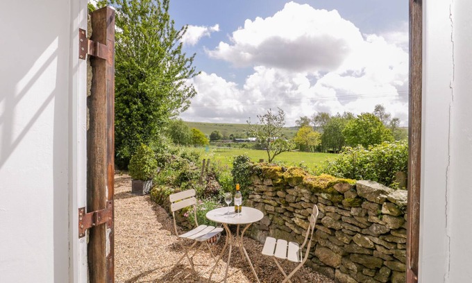 Shaftesbury Cottage | The Studio