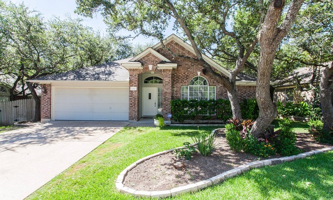 North Buttercup Creek House | The Sugar House nestled in Cedar Park