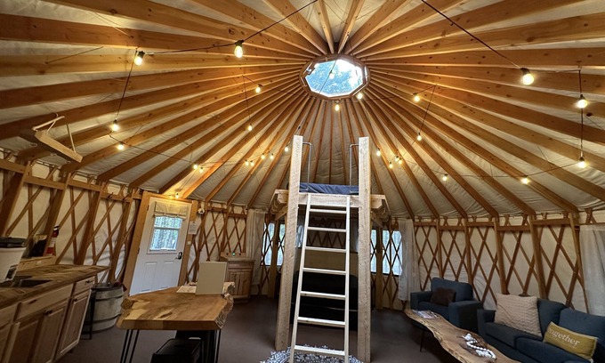 Bethel House | The Sunday River at Chandler Brook Village