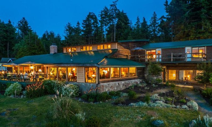 Regional District of Nanaimo Cabin | The Surf Lodge and Pub