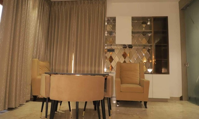 Agra Bed & Breakfast | The Taj Mughal Courtyard Homestay