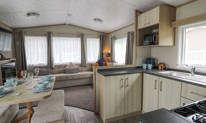 Llanarth Cottage | THE TIDDLER, pet friendly, with a garden in Llanarth