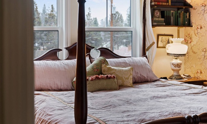 Orchard District Apartment | The Victorian Story at Midtown Manor