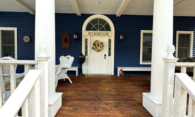 Peterson Hotel | The Wen Inn formerly Andor Wenneson