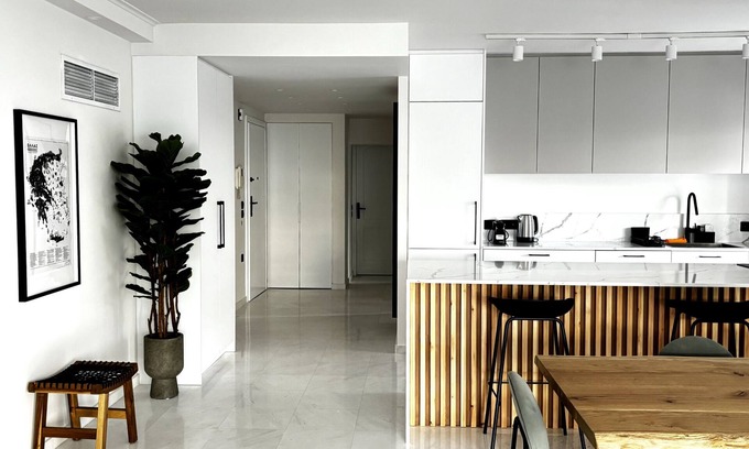 Palaio Faliro House | The White Marble, Spacious 4BR/2BA apartment in Paleo Faliro