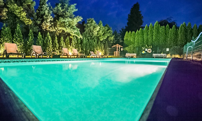 Gorki Mae Apartment | This comfortable holiday accommodation is located in the picturesque village of Brenna.