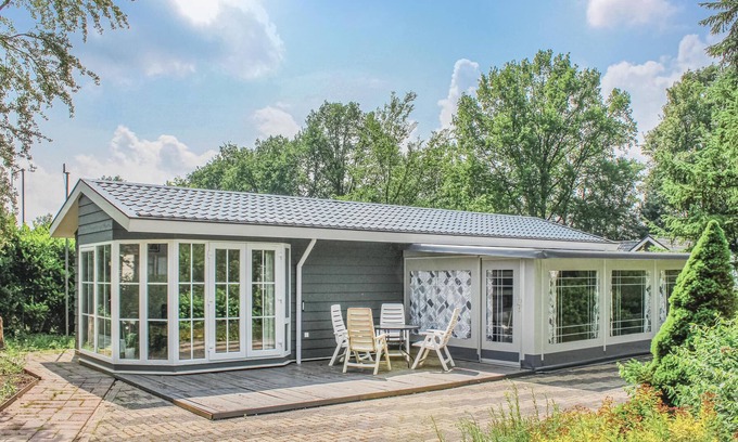 Ruurlo House | This spacious vacation home in Ruurlo has all the facilities for a successful vacation with the fami