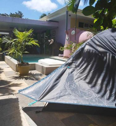 Faanui Other | Tiki camping, petit déjeuner offert