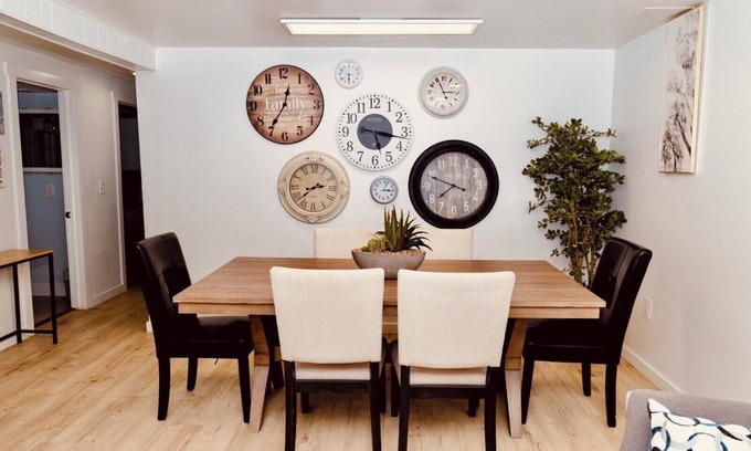 West Jordan Apartment | Timeless Comfort and Charming 2-bedroom basement apartment in West Jordan